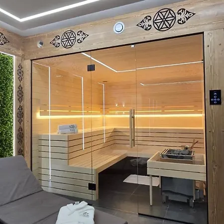 Porebianska Osada & *