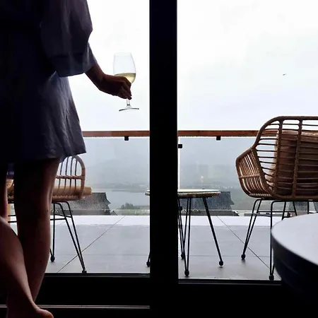 Porebianska Osada & *