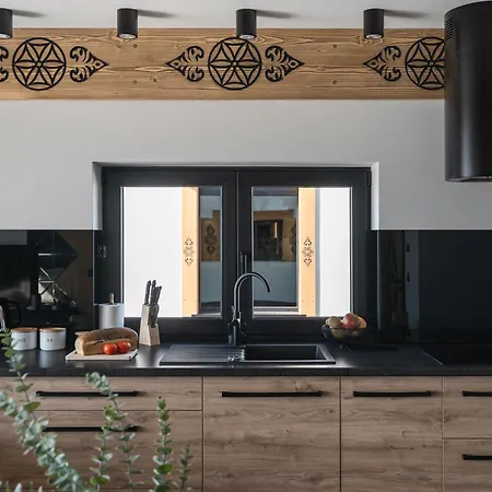 Porebianska Osada & * Szlembark