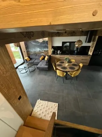 Porebianska Osada & Casa de Férias Szlembark